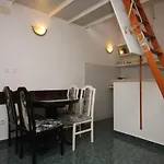 Апартаменты With Parking Space - 9696 Макарска