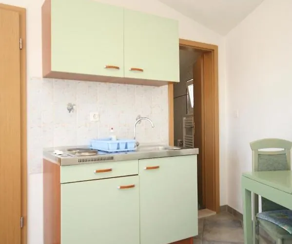 Апартаменти With Parking Space - 9696