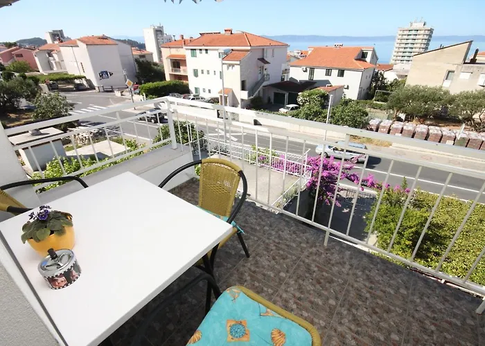 With Parking Space - 9696 * Makarska