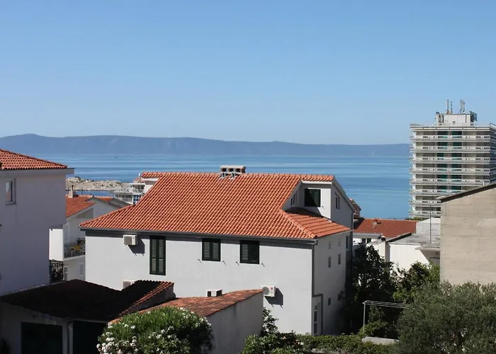 With Parking Space - 9696 * Makarska