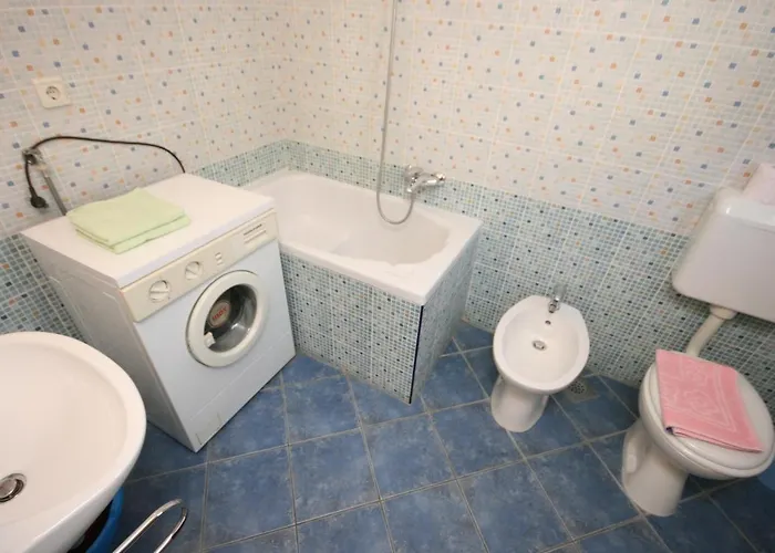 With Parking Space - 9696 Apartment Makarska